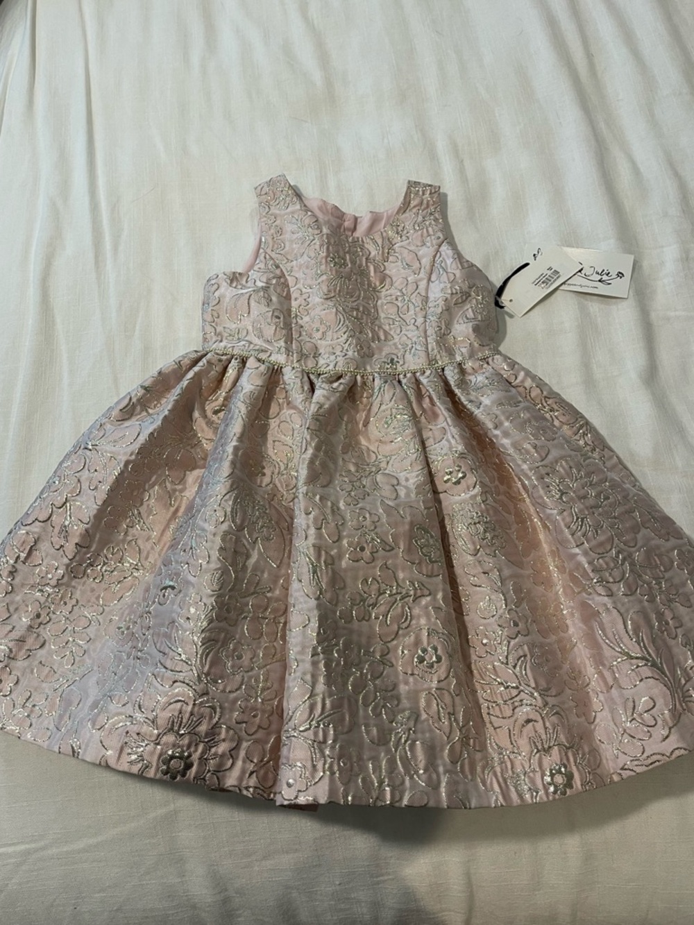 NWT Pippa & Julie Shimmering Pink Floral Jacquard Dress 4